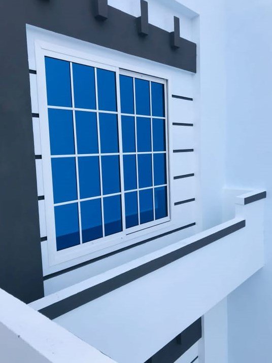 Fabricone - Window with grill