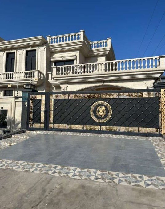 Fabricone - Villa entrance gate
